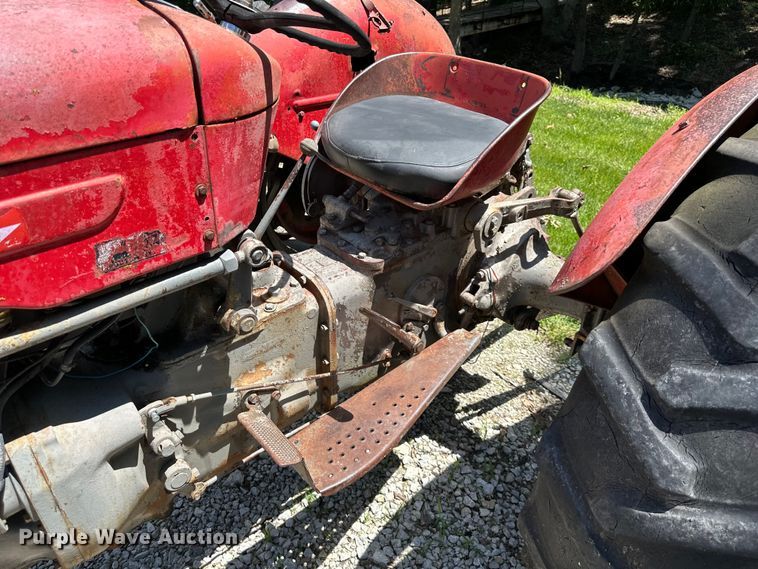 image for item NT9315 1962 Massey Ferguson  65 tractor