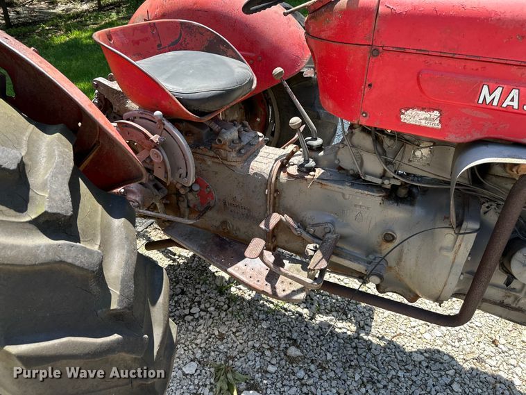 image for item NT9315 1962 Massey Ferguson  65 tractor