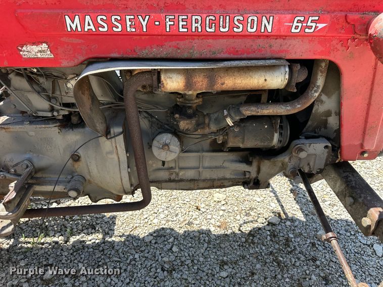image for item NT9315 1962 Massey Ferguson  65 tractor