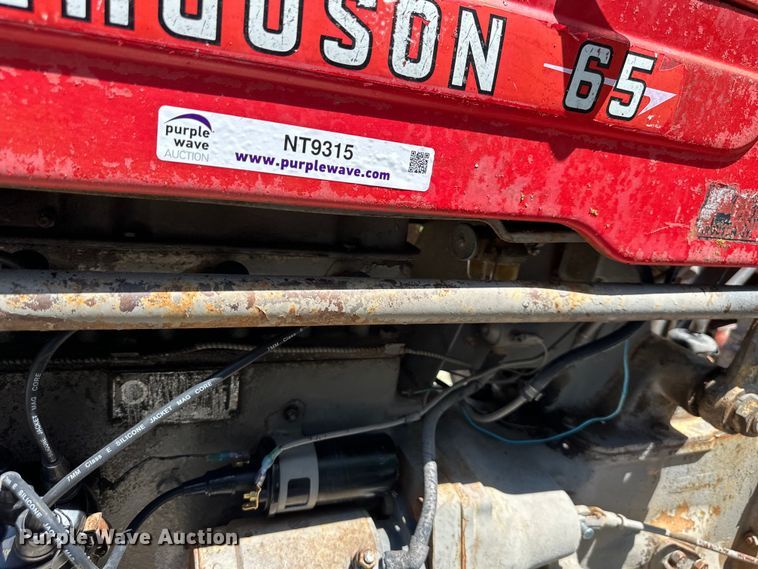 image for item NT9315 1962 Massey Ferguson  65 tractor