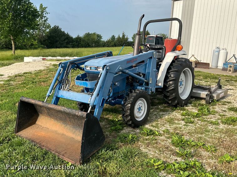 image for item NT9320 1996 Ford  1715 MFWD tractor