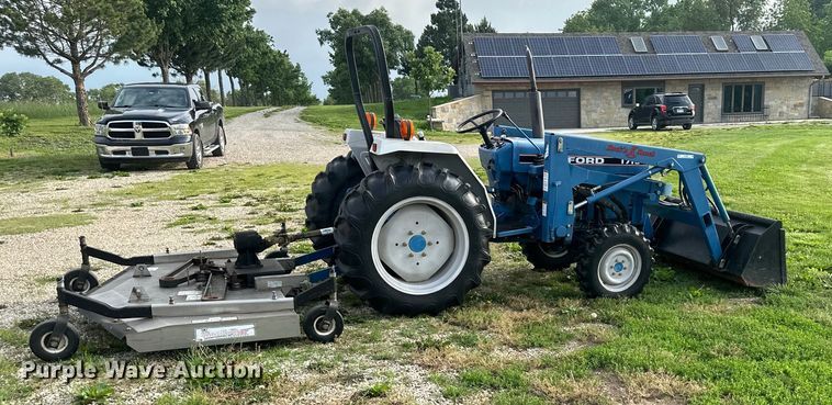image for item NT9320 1996 Ford  1715 MFWD tractor