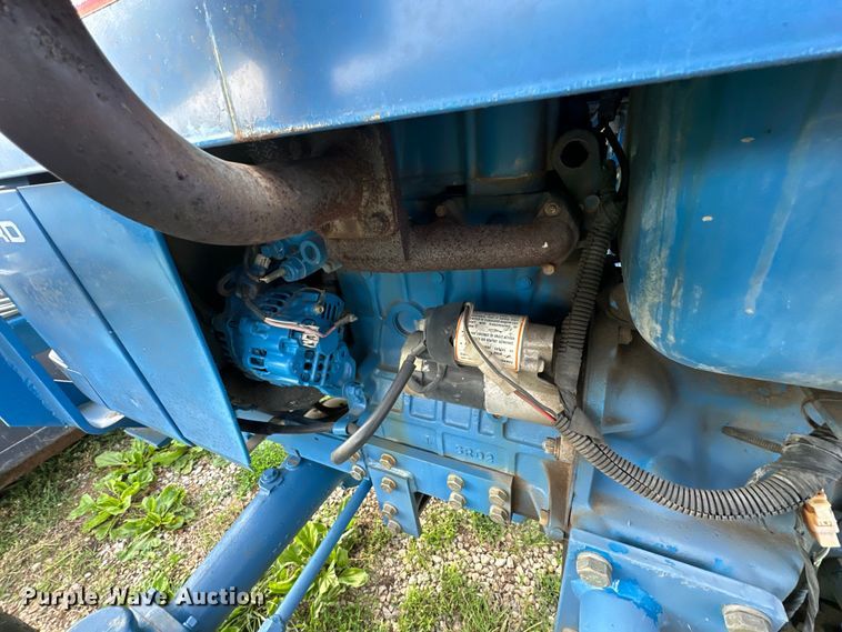 image for item NT9320 1996 Ford  1715 MFWD tractor