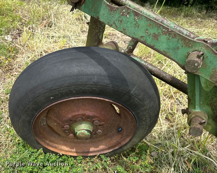 image for item NT9356 John Deere bottom plow