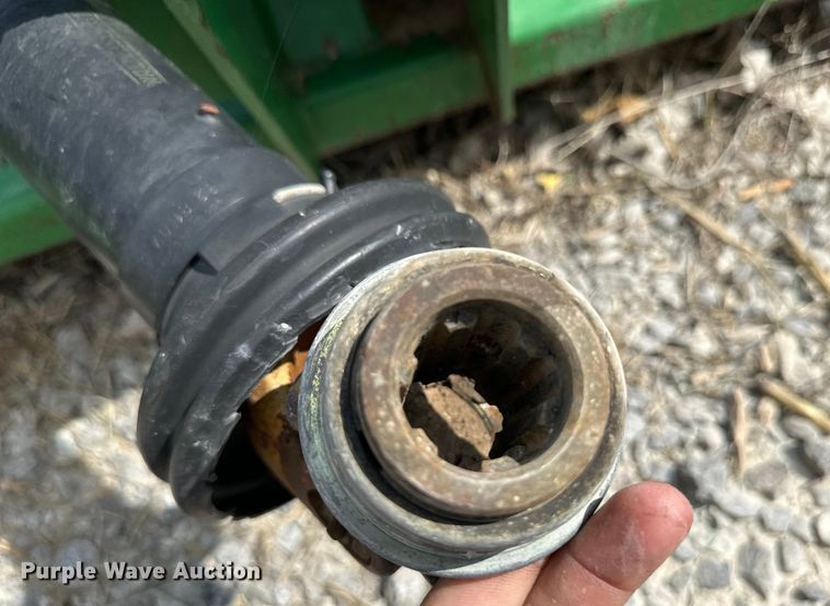 image for item OI9115 John Deere MX8 rotary mower