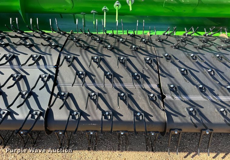 image for item OI9215 John Deere 914 pickup head