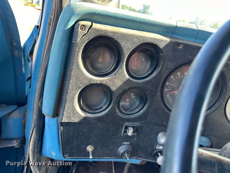 image for item OI9216 1973 Chevrolet C60 feed mixer truck