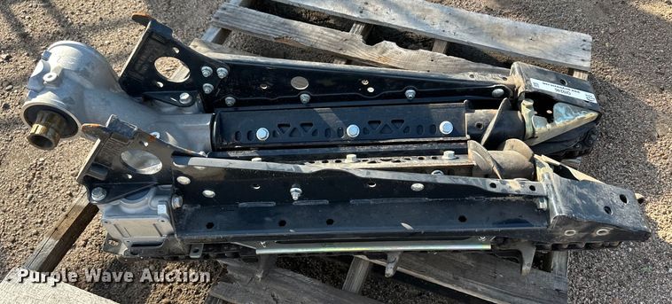 image for item OI9246 Agco corn head row unit