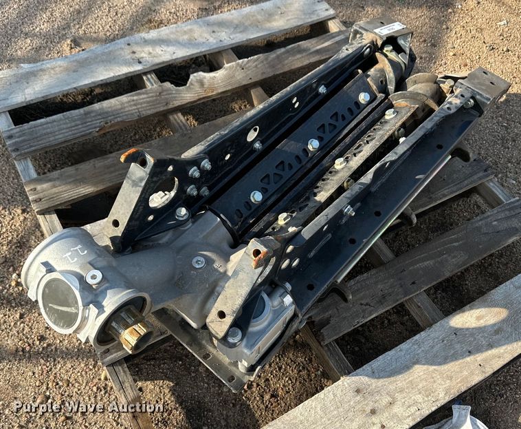 image for item OI9246 Agco corn head row unit