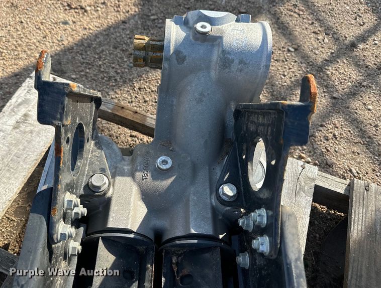 image for item OI9246 Agco corn head row unit