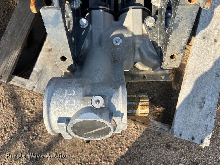 image for item OI9246 Agco corn head row unit