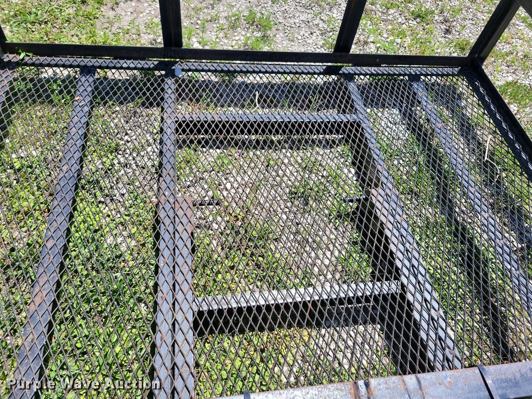 Three point carry rack in Ottumwa, IA | Item KA9991 for sale | Purple Wave