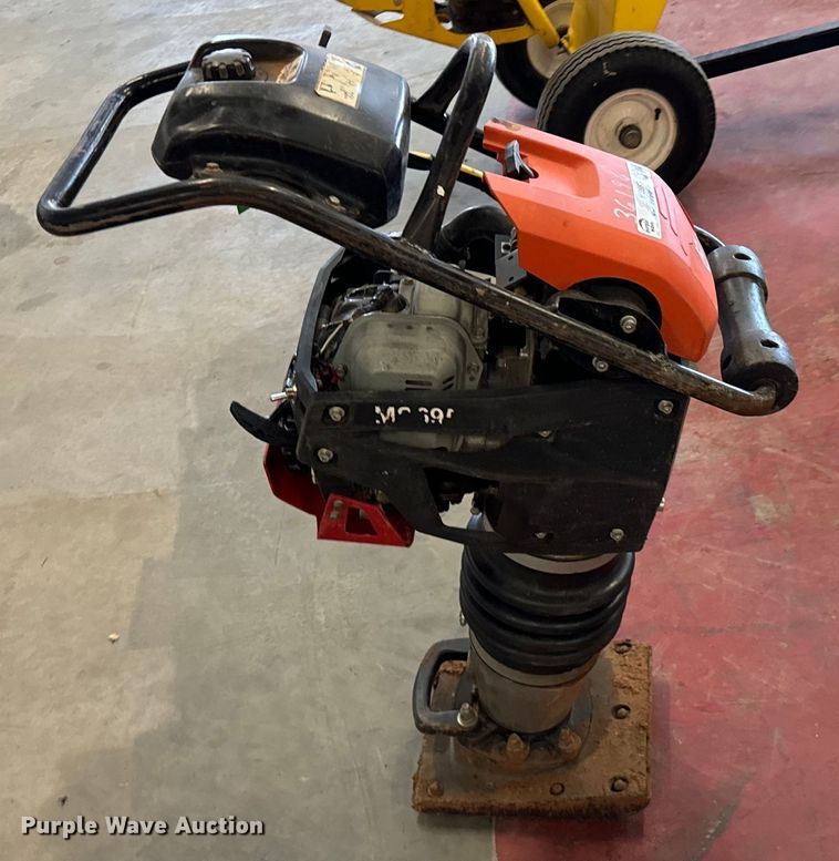 image for item EH3887 Husqvarna MS695 plate compactor