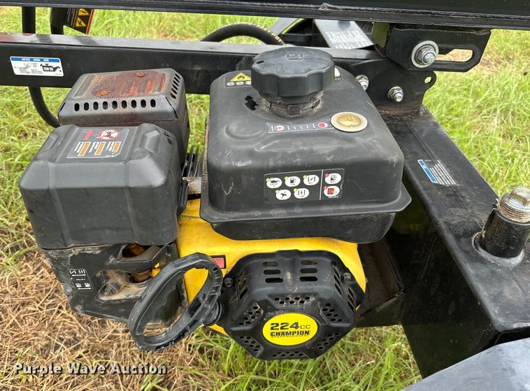 image for item EH3889 2021 Champion  27 Ton log splitter