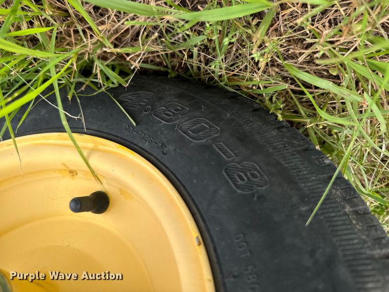 image for item EH3889 2021 Champion  27 Ton log splitter