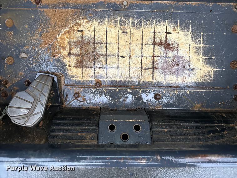 image for item EH3891 2019 Kubota SVL65-2 tracked skid steer loader