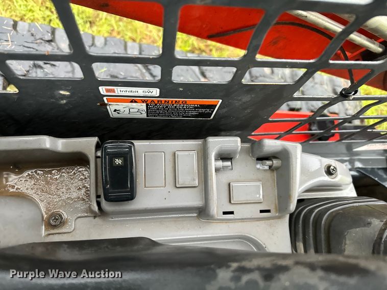 image for item EH3891 2019 Kubota SVL65-2 tracked skid steer loader