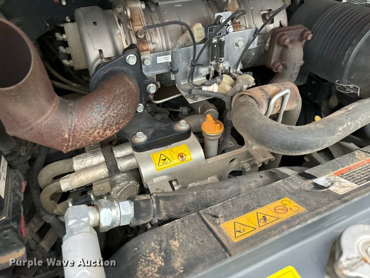 image for item EH3891 2019 Kubota SVL65-2 tracked skid steer loader