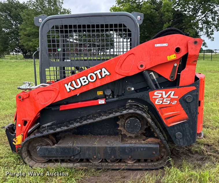 image for item EH3892 2020 Kubota SVL65-2 tracked skid steer loader
