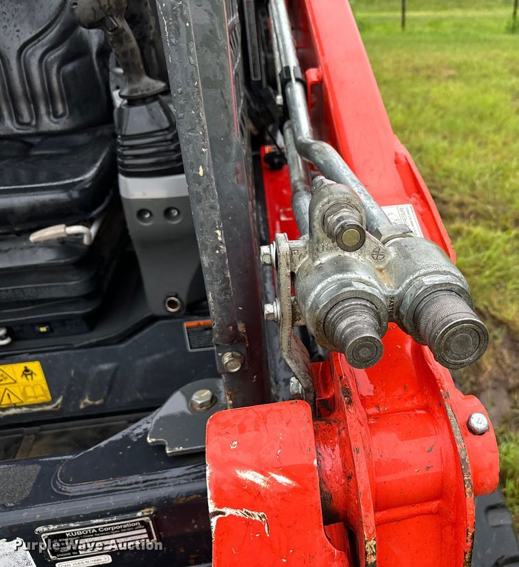 image for item EH3892 2020 Kubota SVL65-2 tracked skid steer loader