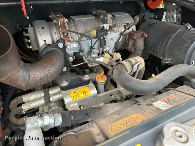 image for item EH3892 2020 Kubota SVL65-2 tracked skid steer loader