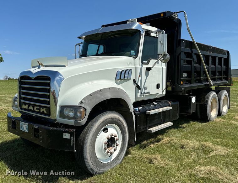 image for item EH3894 2014 Mack GU713 dump truck