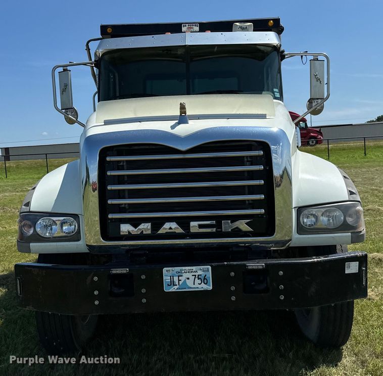 image for item EH3894 2014 Mack GU713 dump truck