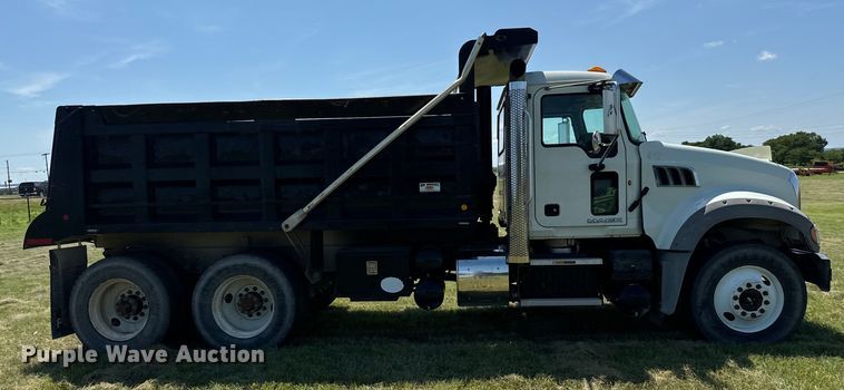 image for item EH3894 2014 Mack GU713 dump truck