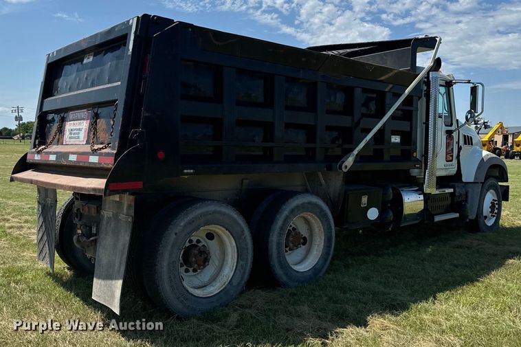 image for item EH3894 2014 Mack GU713 dump truck