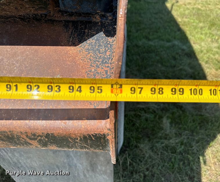 image for item EH3894 2014 Mack GU713 dump truck