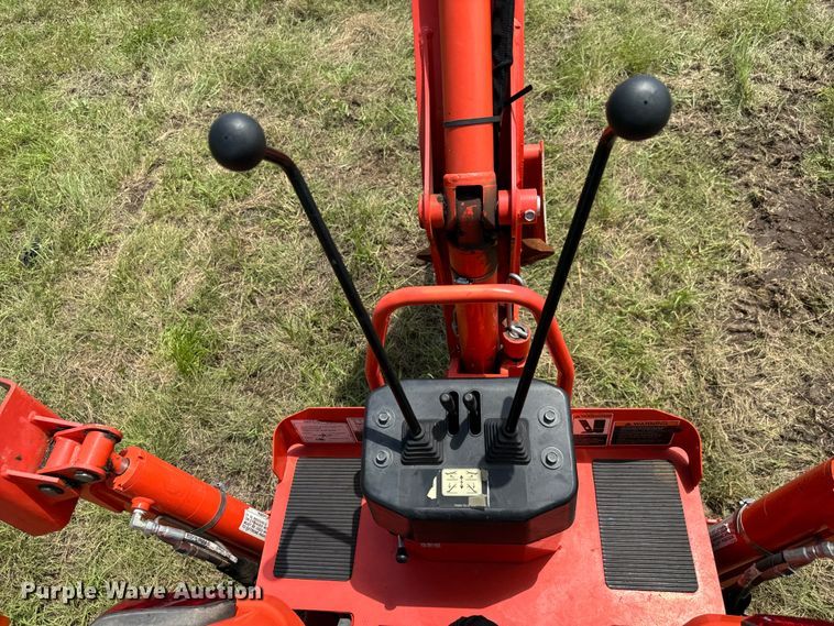 image for item EH3901 2020 Kubota BX23S MFWD tractor