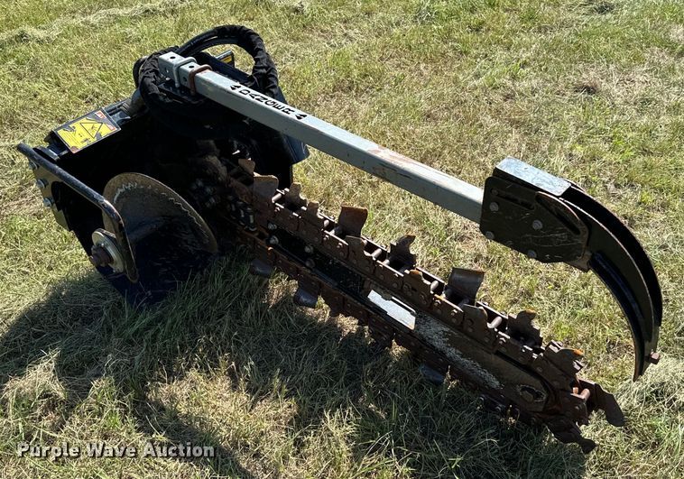 image for item EH3905 2019 Ditch Witch compact utility loader trencher 