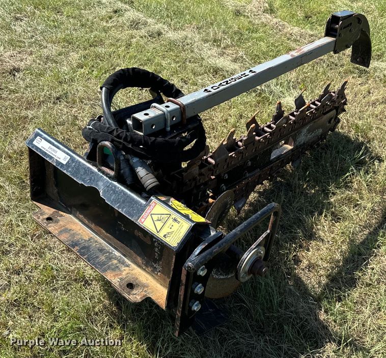 image for item EH3905 2019 Ditch Witch compact utility loader trencher 