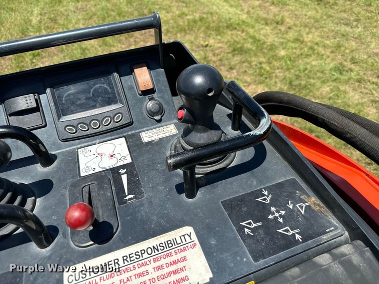 image for item EH3906 2021 Kubota SCL1000 compact utility loader