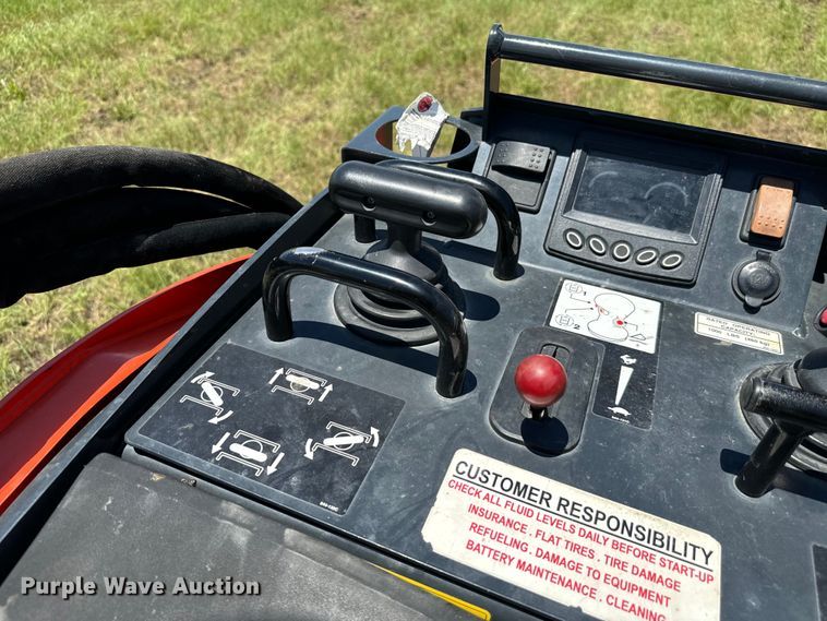 image for item EH3906 2021 Kubota SCL1000 compact utility loader