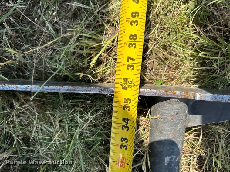 image for item EH3908 2023 Spartan compact utility loader grapple bucket