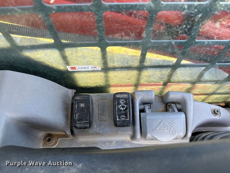 image for item EH3909 2021 Kubota SVL75-2 tracked skid steer loader