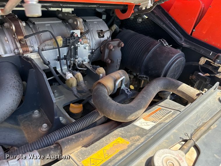 image for item EH3909 2021 Kubota SVL75-2 tracked skid steer loader