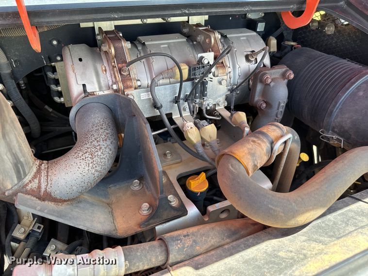 image for item EH3910 2020 Kubota SVL75-2 tracked skid steer loader