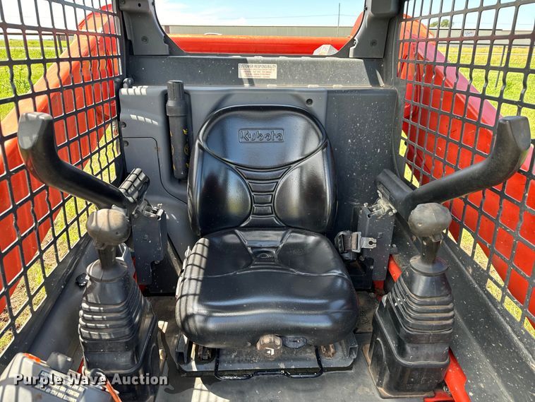 image for item EH3914 2021 Kubota SSV65 skid steer loader