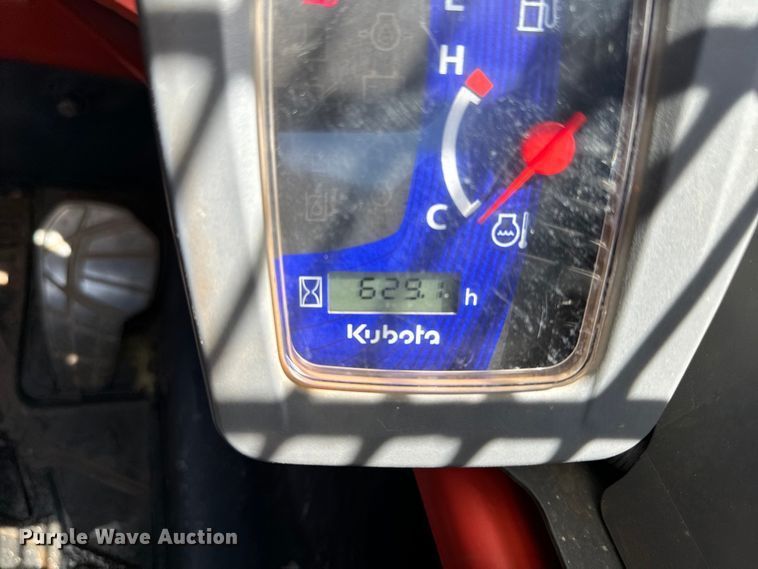 image for item EH3914 2021 Kubota SSV65 skid steer loader