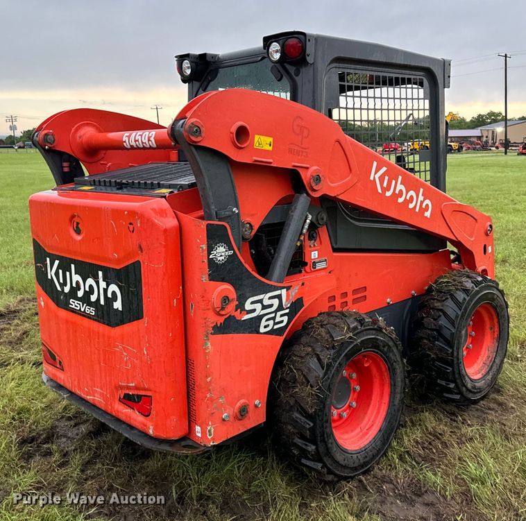 image for item EH3915 2021 Kubota SSV65 skid steer loader