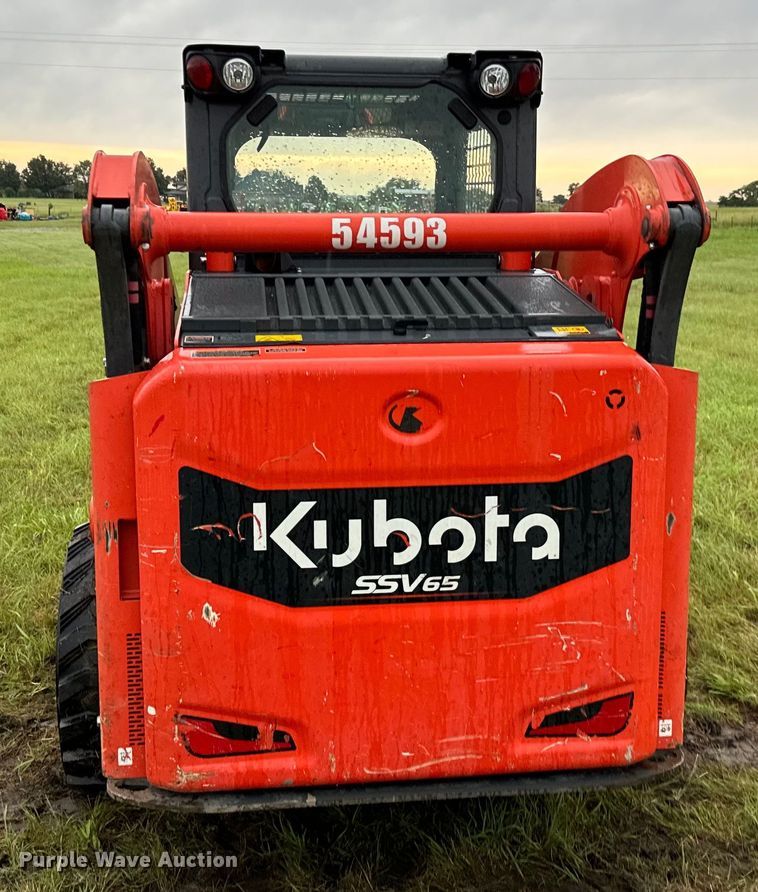 image for item EH3915 2021 Kubota SSV65 skid steer loader