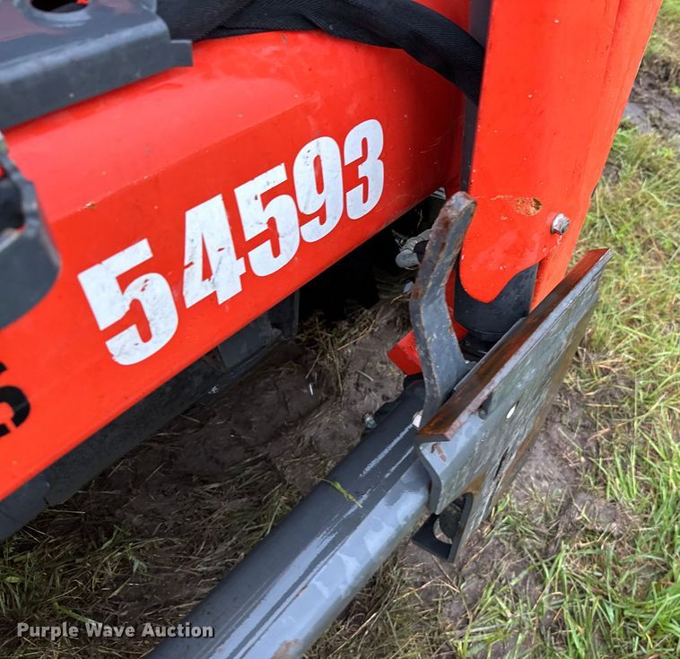 image for item EH3915 2021 Kubota SSV65 skid steer loader
