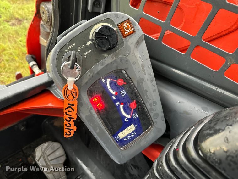 image for item EH3915 2021 Kubota SSV65 skid steer loader