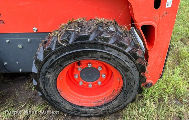 image for item EH3915 2021 Kubota SSV65 skid steer loader