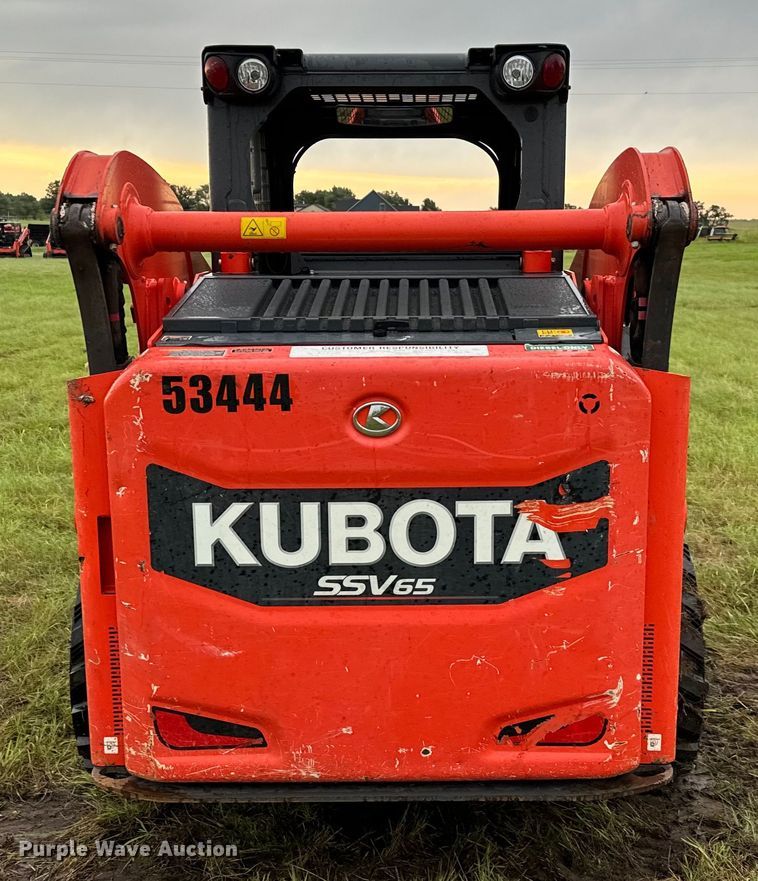 image for item EH3916 2021 Kubota SSV65 skid steer loader