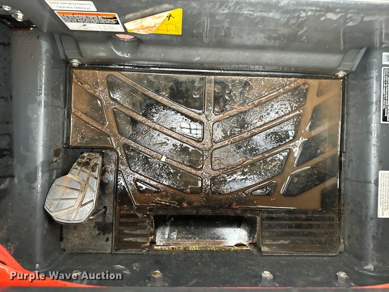 image for item EH3916 2021 Kubota SSV65 skid steer loader