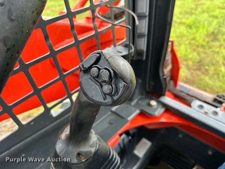 image for item EH3916 2021 Kubota SSV65 skid steer loader