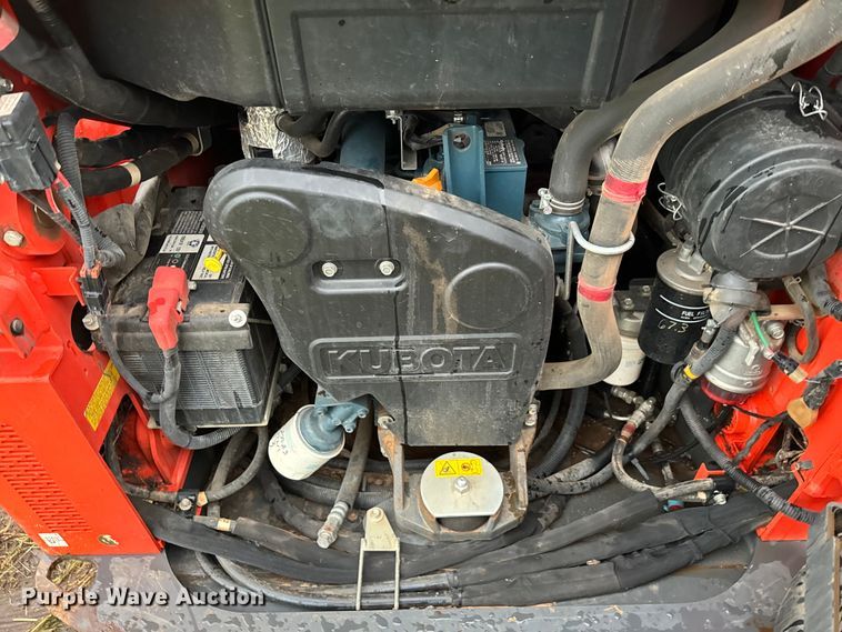 image for item EH3916 2021 Kubota SSV65 skid steer loader